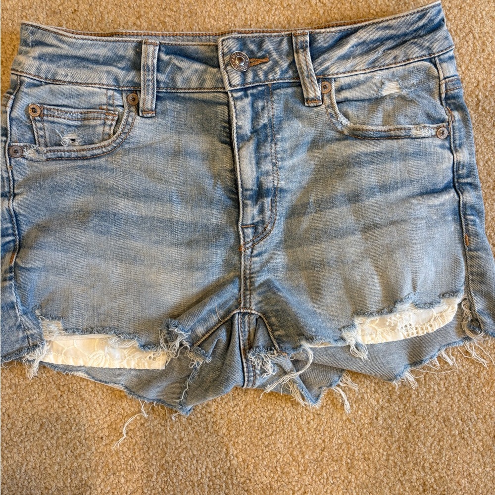 American Eagle light denim shorts. Sz 4